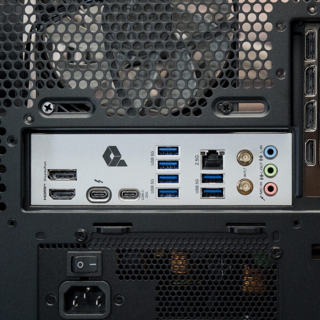 【即納】Core Ultra7 x RTX5070ゲーミングPC